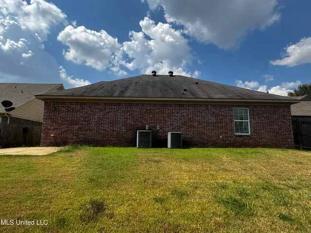 $2,100 | 4052 Colton Drive, Olive Branch, MS 38654