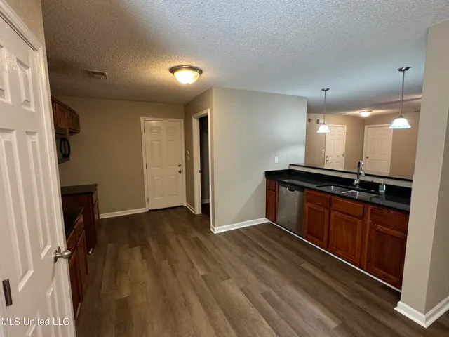 $2,100 | 4052 Colton Drive, Olive Branch, MS 38654