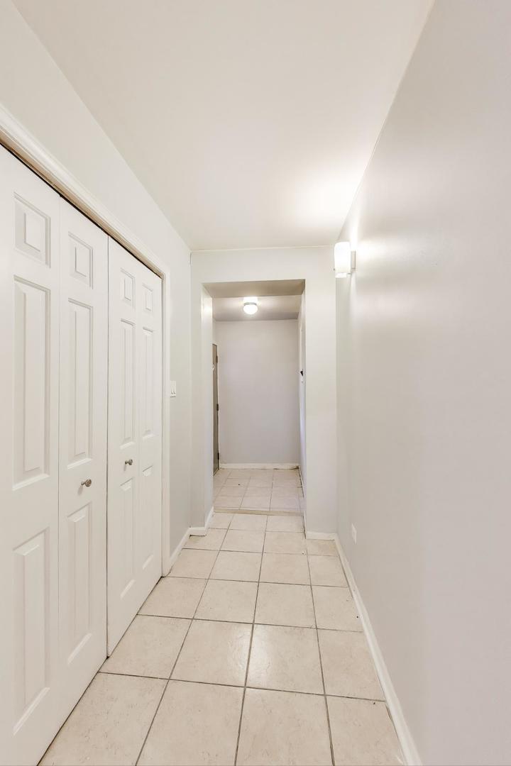 4553 South Ellis Avenue Chicago, IL 60653 - Photo 47 of 62 a view of an empty room