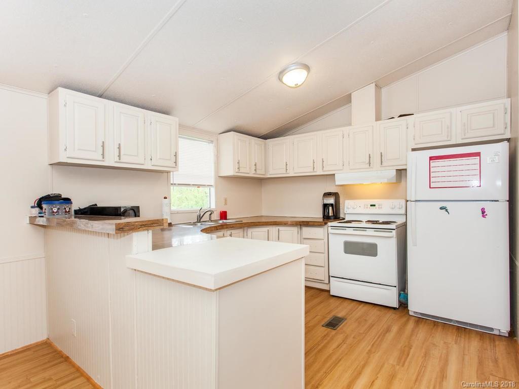 210 Governors View Road Asheville, NC 28805 - Photo 11 of 26 Gallery Image 11