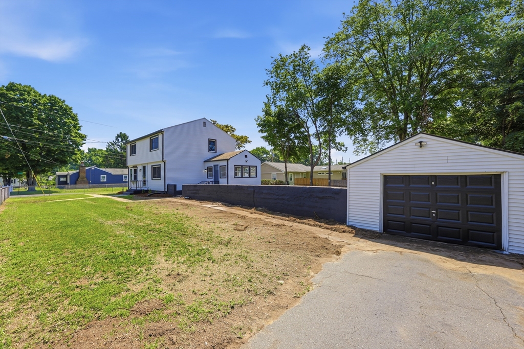 505 Prospect Street Chicopee, MA 01020 - Photo 5 of 23