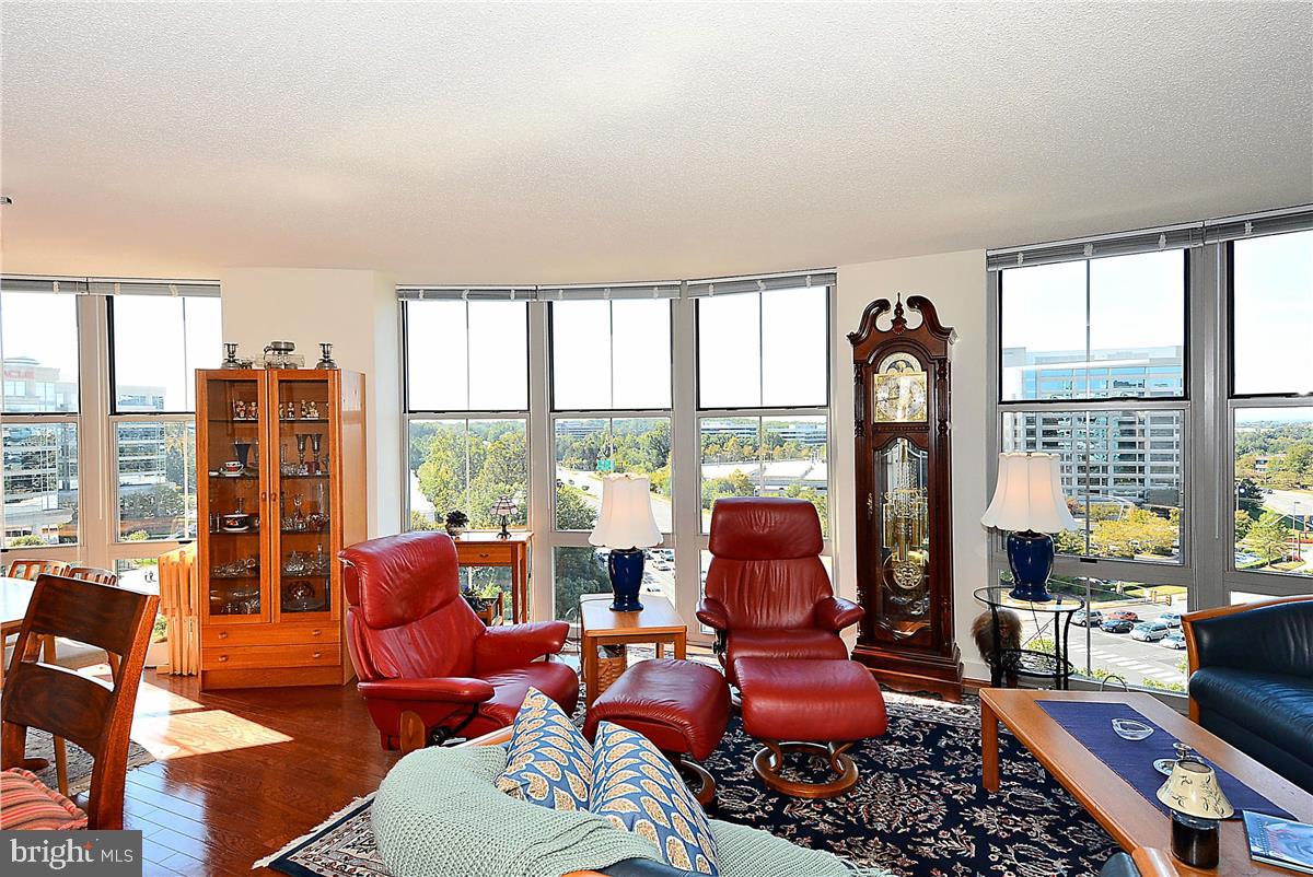 11800 Sunset Hills Road, Unit 1114 Reston, VA 20190 - Photo 45 of 56 Living room