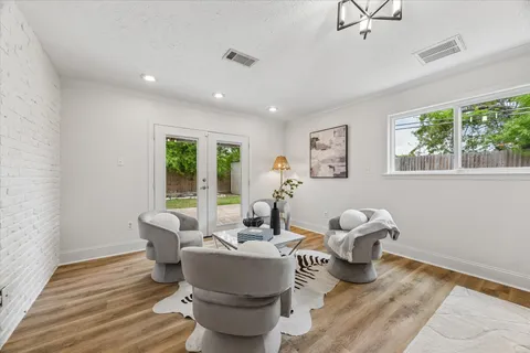 $575,000 | 1410 Del Norte Street, Houston, TX 77018