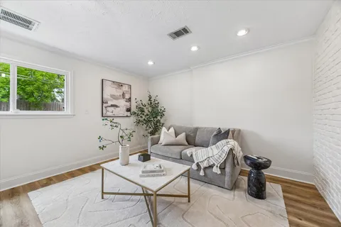 $575,000 | 1410 Del Norte Street, Houston, TX 77018