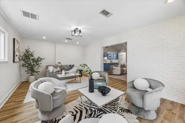 $575,000 | 1410 Del Norte Street, Houston, TX 77018