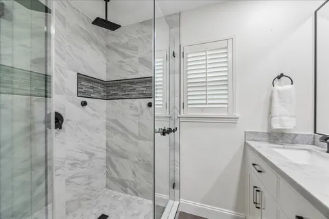 $575,000 | 1410 Del Norte Street, Houston, TX 77018