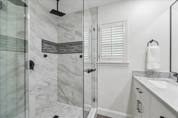 $575,000 | 1410 Del Norte Street, Houston, TX 77018