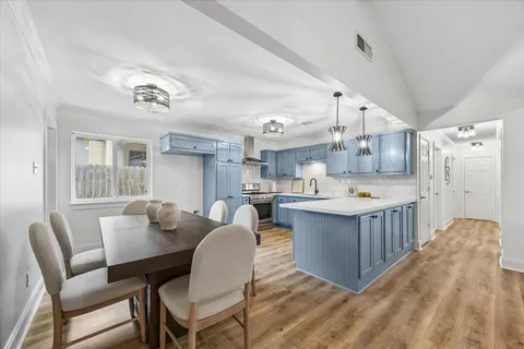 $575,000 | 1410 Del Norte Street, Houston, TX 77018