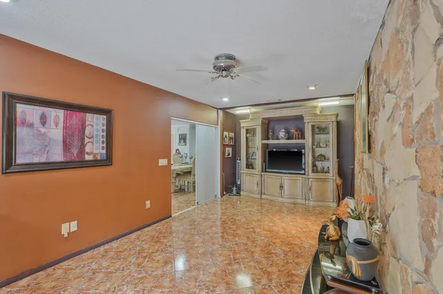 $465,000 | 7512 Ace Road North, Lake Worth, FL 33467