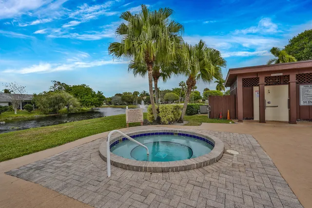 $465,000 | 7512 Ace Road North, Lake Worth, FL 33467