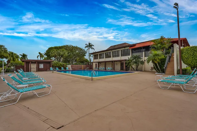 $465,000 | 7512 Ace Road North, Lake Worth, FL 33467