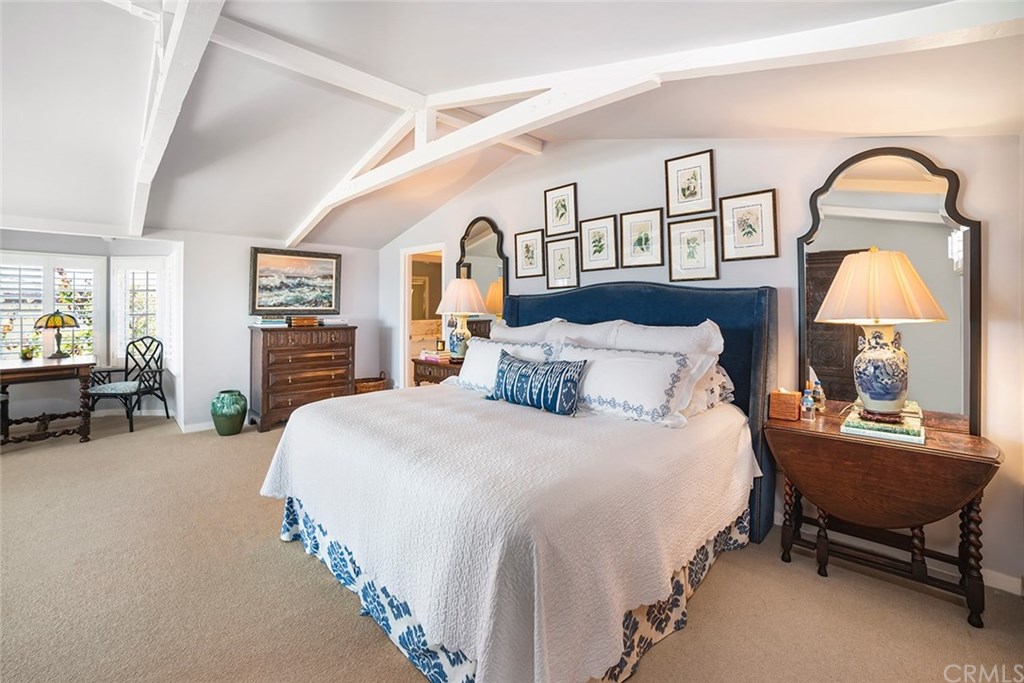 320 Emerald Bay Laguna Beach, CA 92651 - Photo 16 of 32