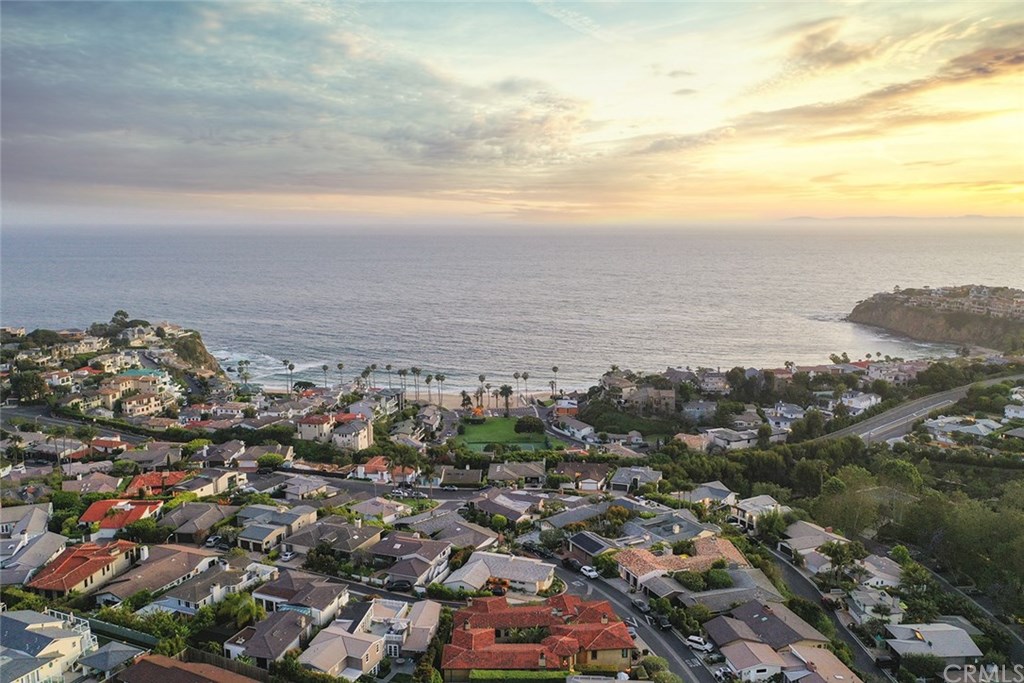 320 Emerald Bay Laguna Beach, CA 92651 - Photo 30 of 32