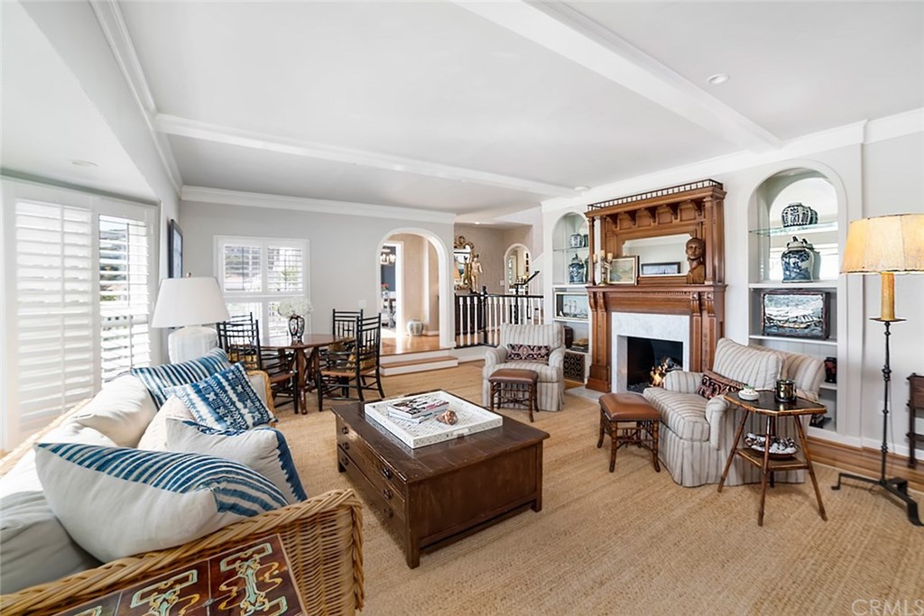 320 Emerald Bay Laguna Beach, CA 92651 - Photo 6 of 32