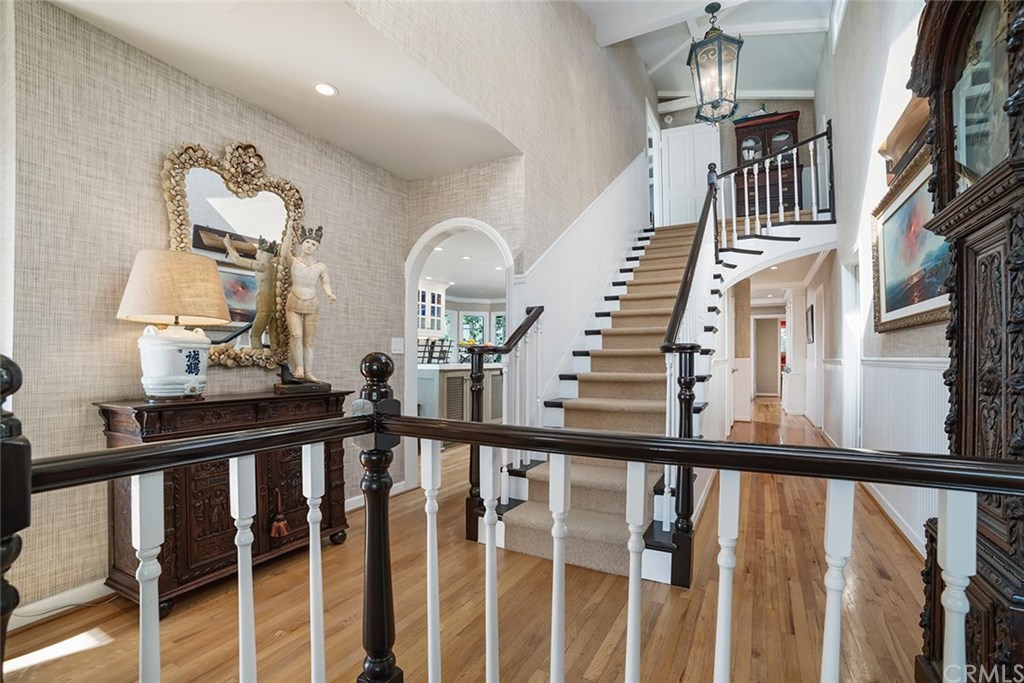 320 Emerald Bay Laguna Beach, CA 92651 - Photo 7 of 32