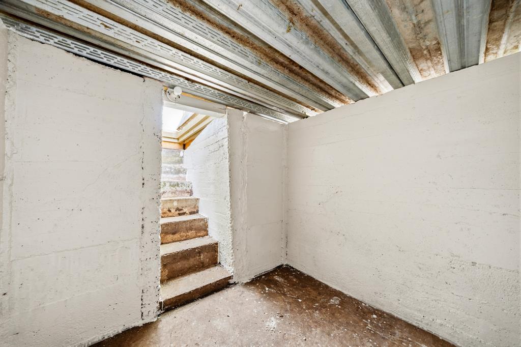3313 South 3rd Street Waco, TX 76706 - Photo 24 of 28 a view of an empty room