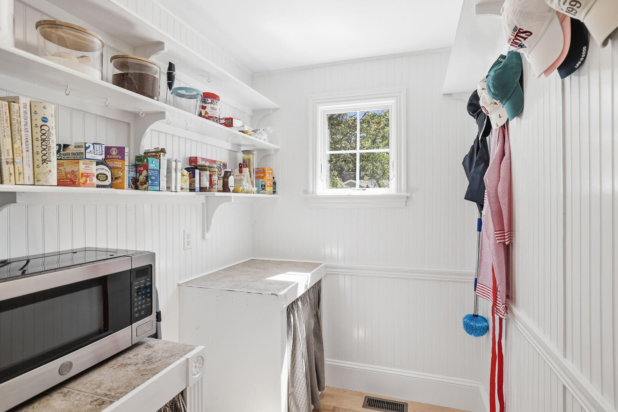 58 Ploughed Neck Road East Sandwich, MA 02537 - Photo 12 of 37 45-web-or-mls-58 Floughed Neck Final-31