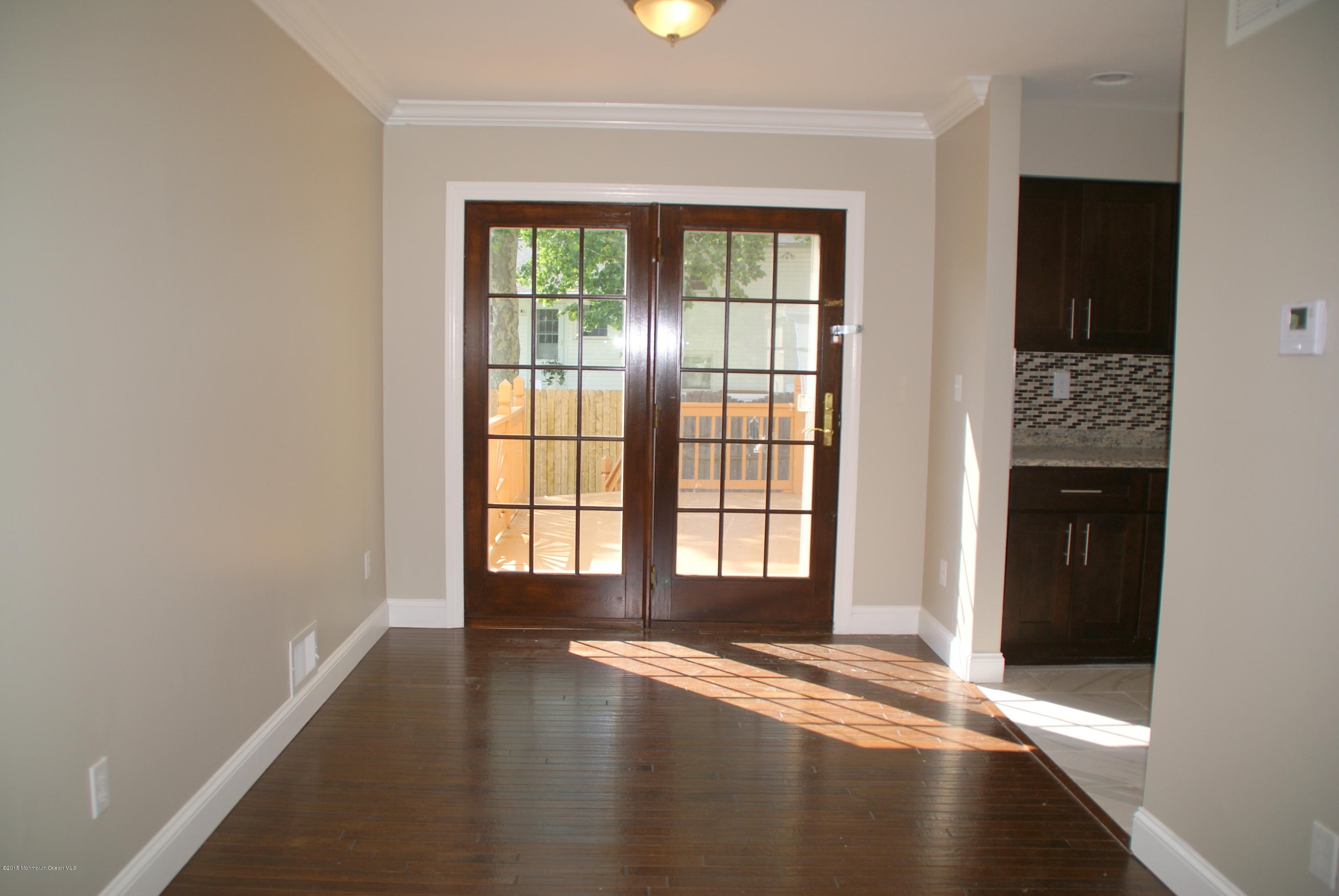 272 Ruth Lane Cliffwood, NJ 07721 - Photo 11 of 31 Dining Room