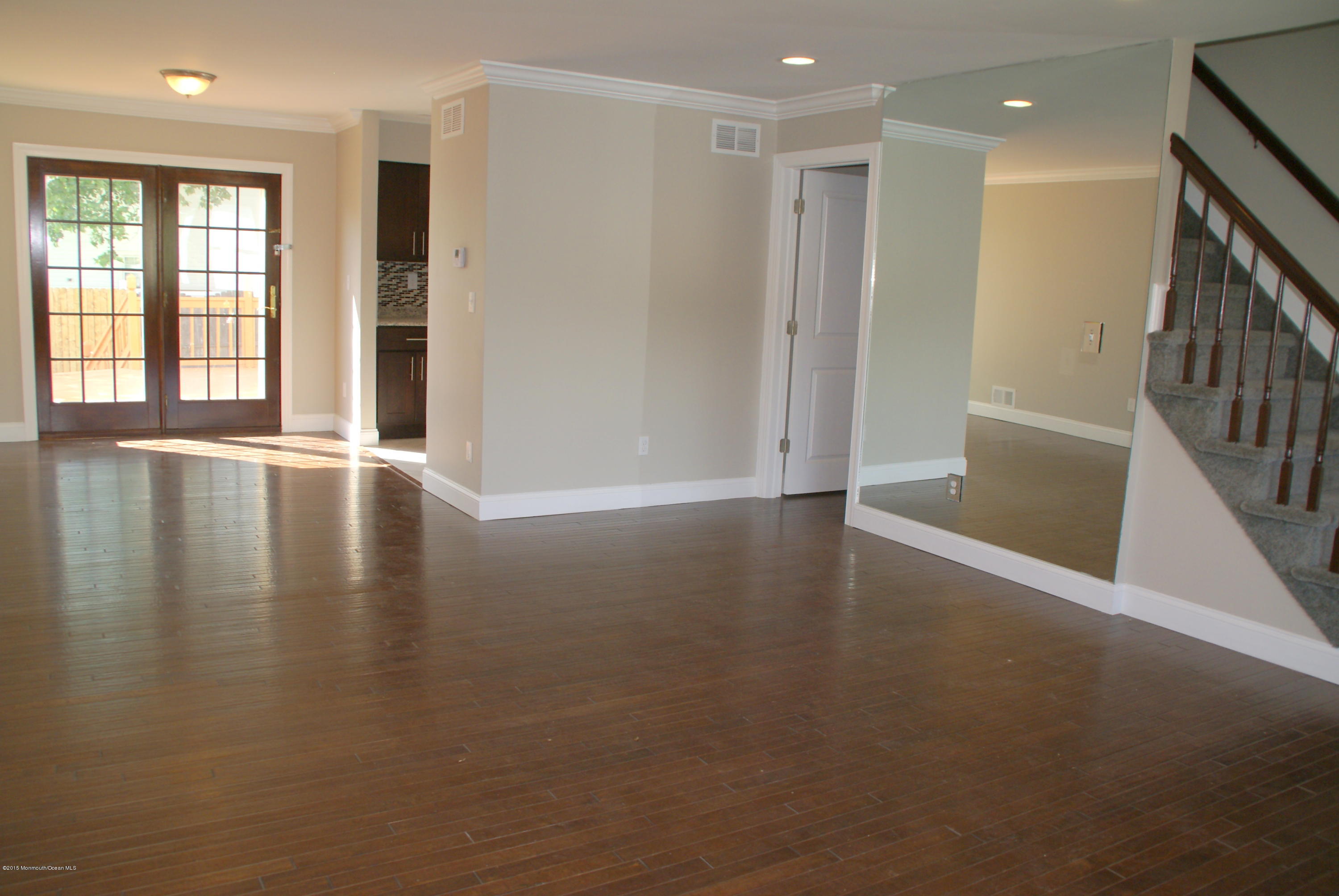 272 Ruth Lane Cliffwood, NJ 07721 - Photo 13 of 31 Living Room