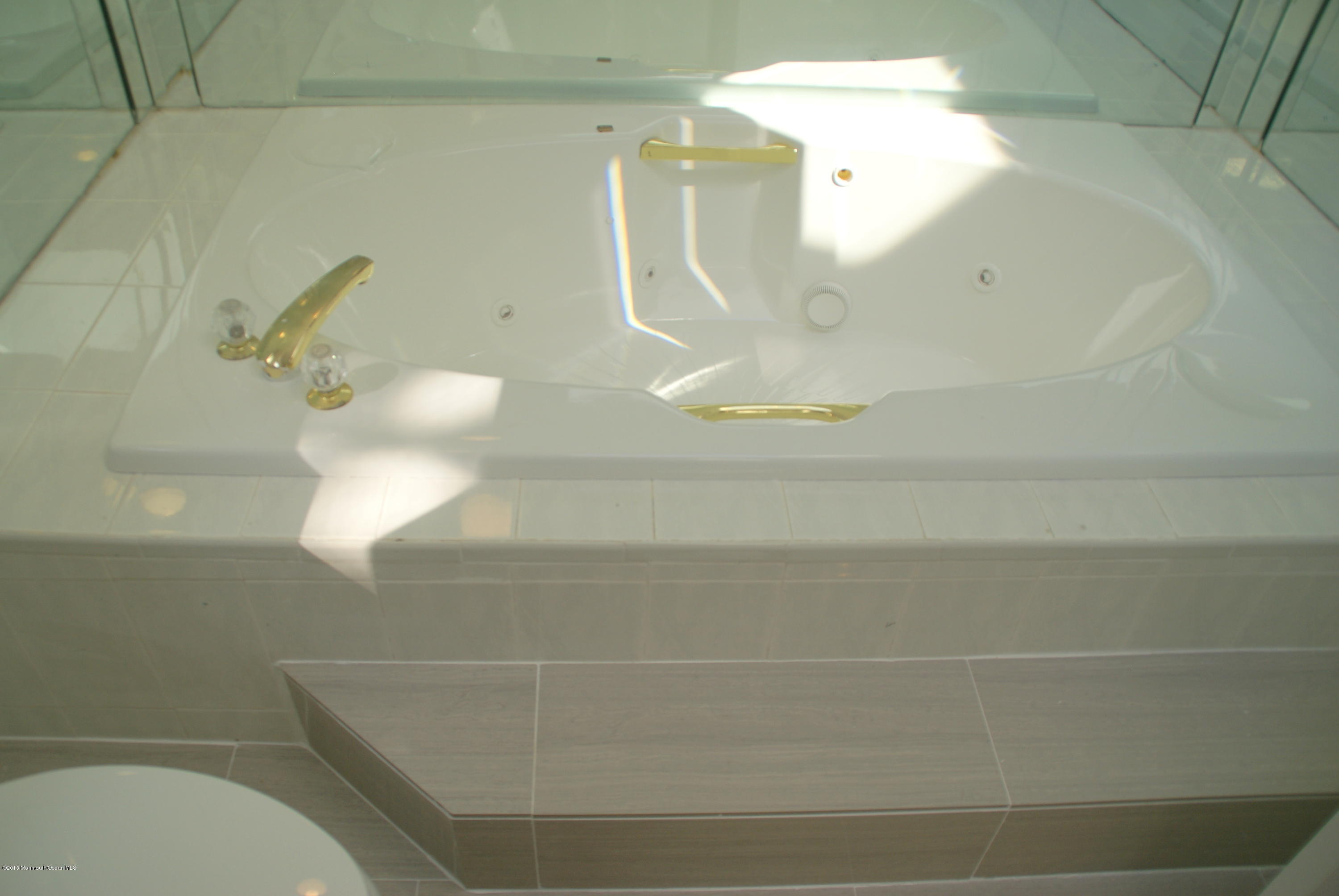272 Ruth Lane Cliffwood, NJ 07721 - Photo 23 of 31 Master Bathroom