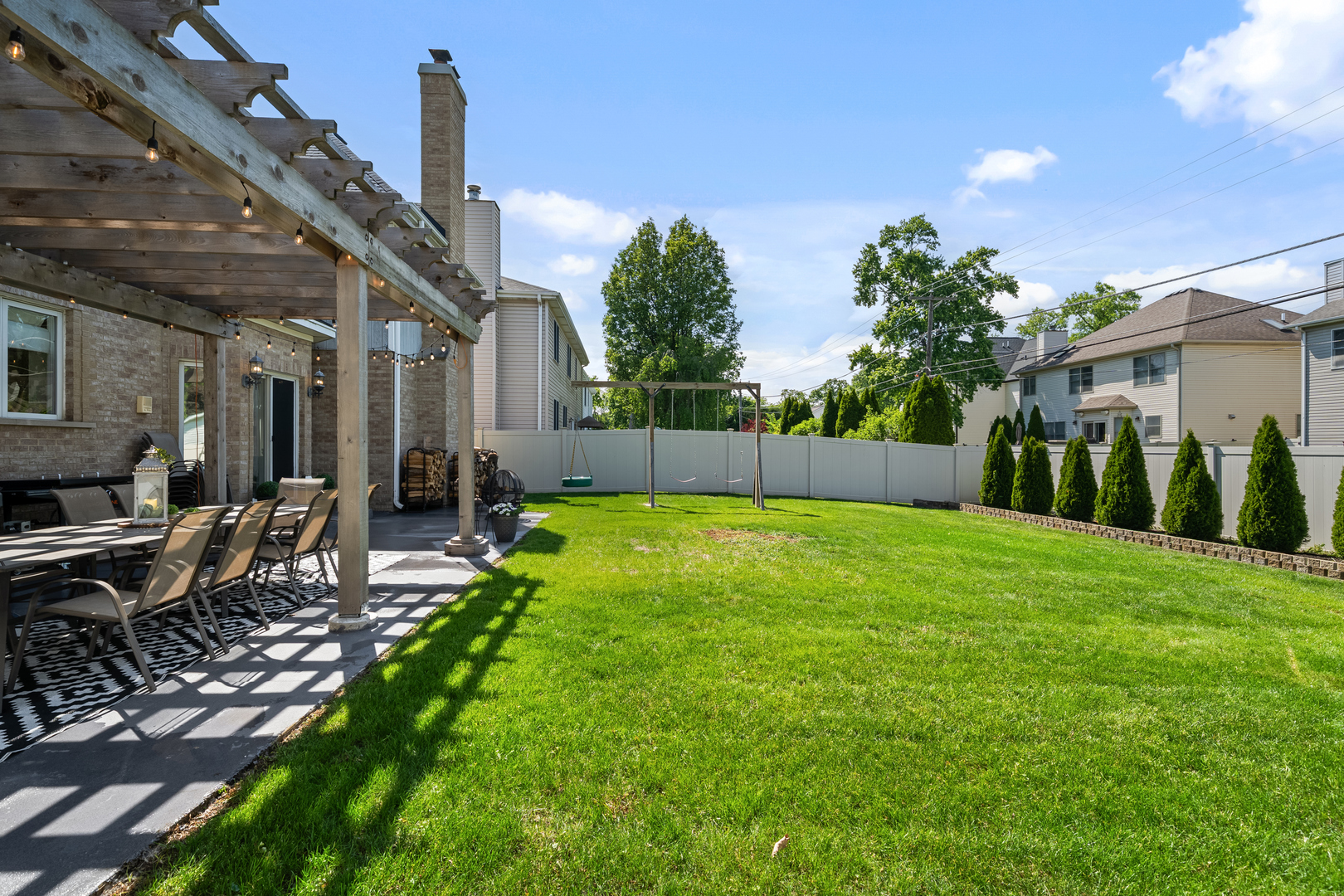 986 Red Oak Street Addison, IL 60101 - Photo 5 of 34