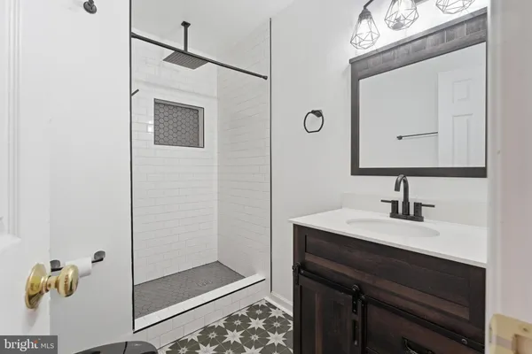 $850,000 | 3608 North Red Oak Lane, Delaplane, VA 20144