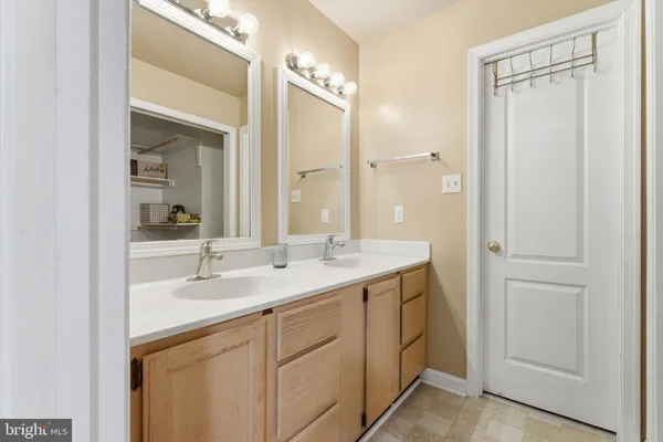 $850,000 | 3608 North Red Oak Lane, Delaplane, VA 20144