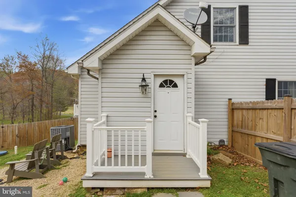 $850,000 | 3608 North Red Oak Lane, Delaplane, VA 20144