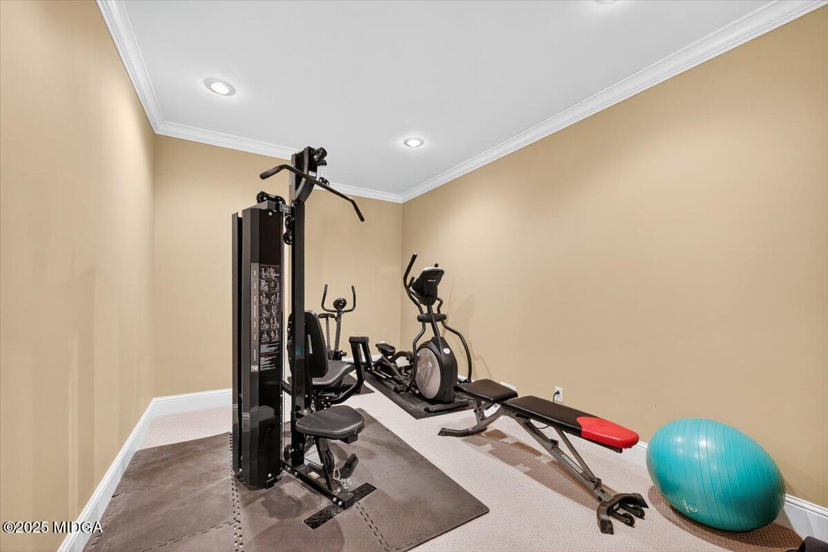 208 Crystal Drive Byron, GA 31008 - Photo 53 of 87 a view of a room with gym equipment
