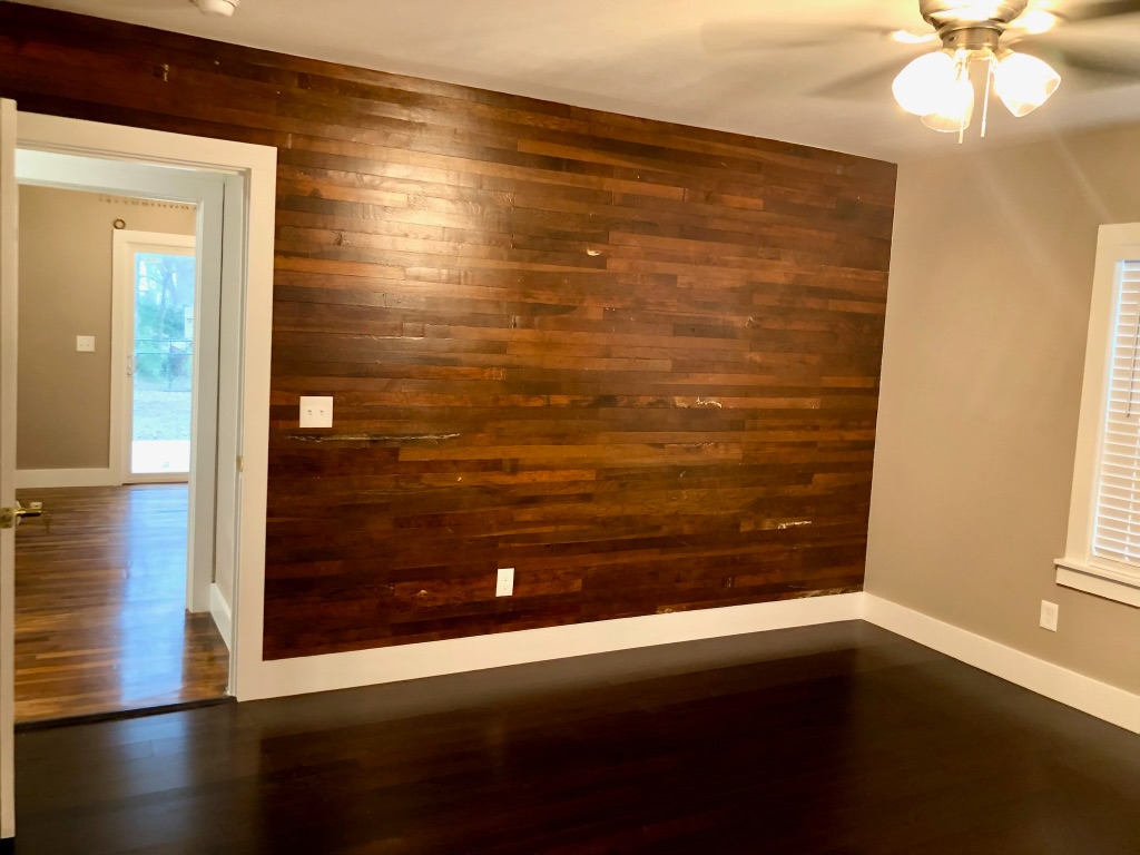 1221 South Austin Avenue Georgetown, TX 78626 - Photo 6 of 19 a view of empty room with window