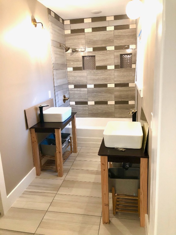 1221 South Austin Avenue Georgetown, TX 78626 - Photo 10 of 19 a room with a table and chairs