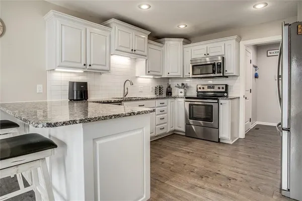 $480,000 | 8 Southeast 230th Road, Warrensburg, MO 64093