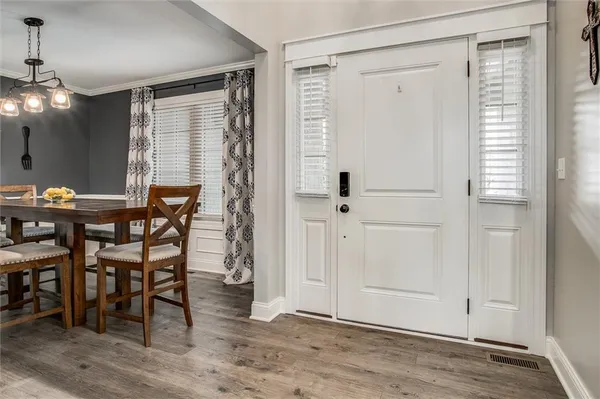 $480,000 | 8 Southeast 230th Road, Warrensburg, MO 64093