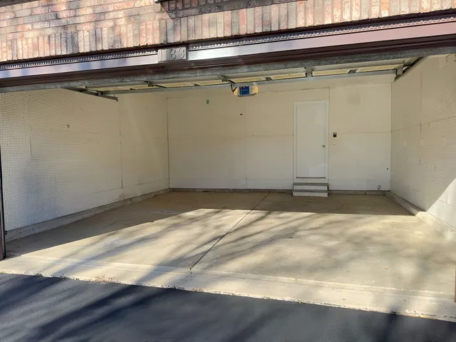 $432,500 | 1183 Moonstone Run, Lake In The Hills, IL 60156