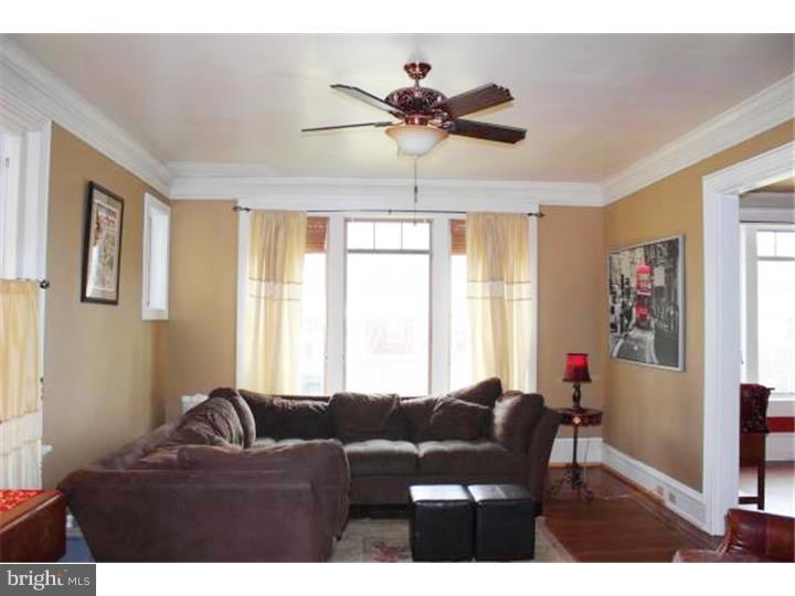 2500 West Darby Road Havertown, PA 19083 - Photo 6 of 14 Living Room