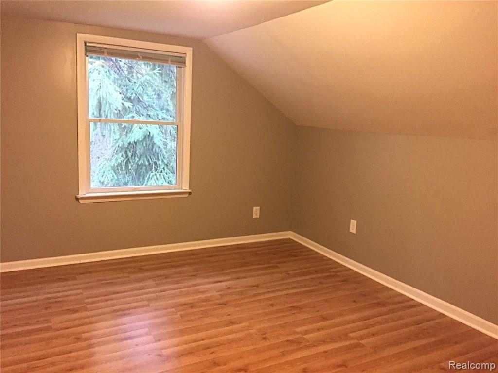 2379 Grange Hall Road Fenton, MI 48430 - Photo 19 of 21 Bedroom