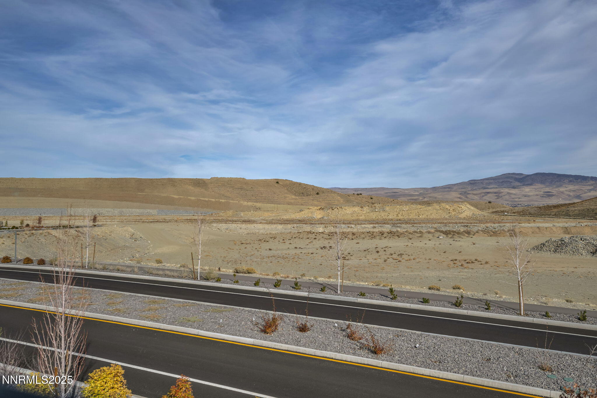 6870 Pilot Peak Road Sparks, NV 89436 - Photo 50 of 55 a view of an ocean and mountain