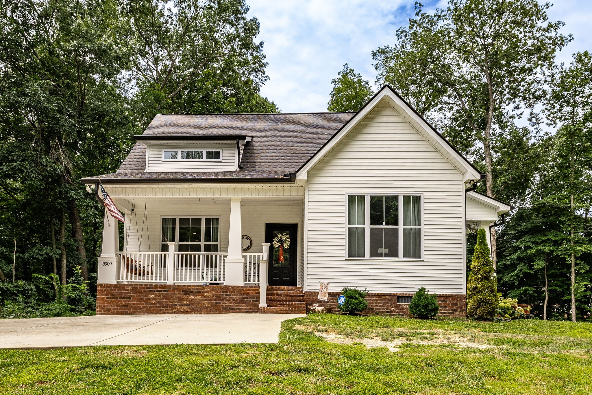 8909 Cedar Grove Road Cross Plains, TN 37049 - Photo 1 of 57