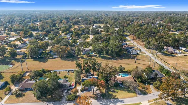 $439,000 | 1112 Southeast 44th Avenue, Ocala, FL 34471