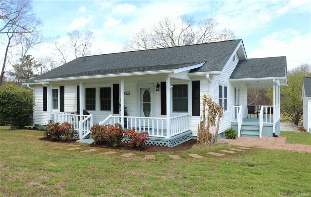 298 Griggs Road Clover, SC 29710 - Photo 3 of 25