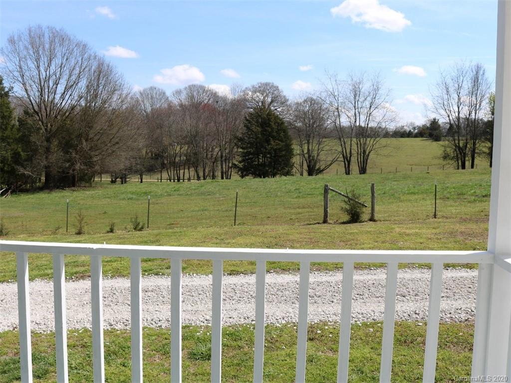 298 Griggs Road Clover, SC 29710 - Photo 21 of 25