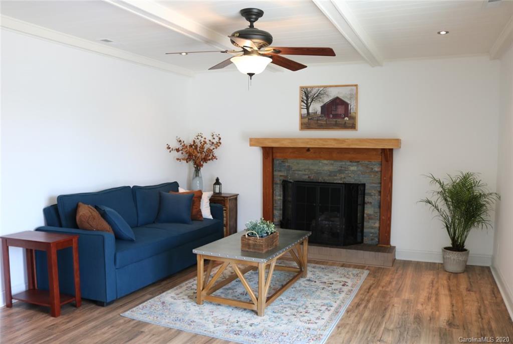 298 Griggs Road Clover, SC 29710 - Photo 10 of 25