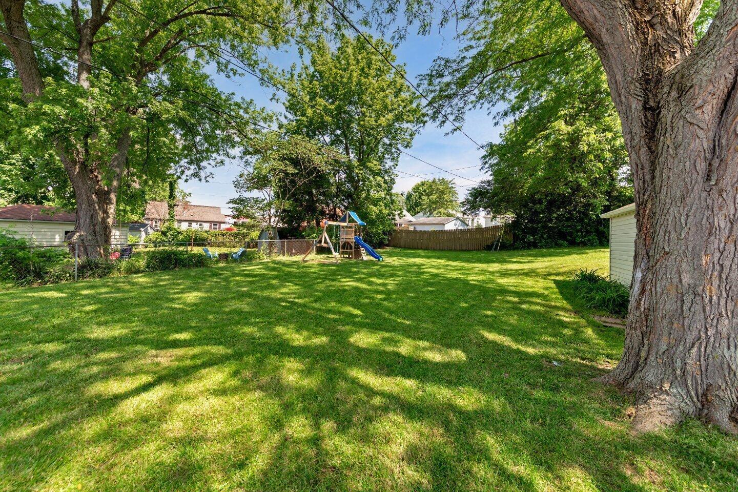648 Mayhill Road Springfield, OH 45504 - Photo 10 of 32 015-648MayhillRoad-Springfield-OH-45504-