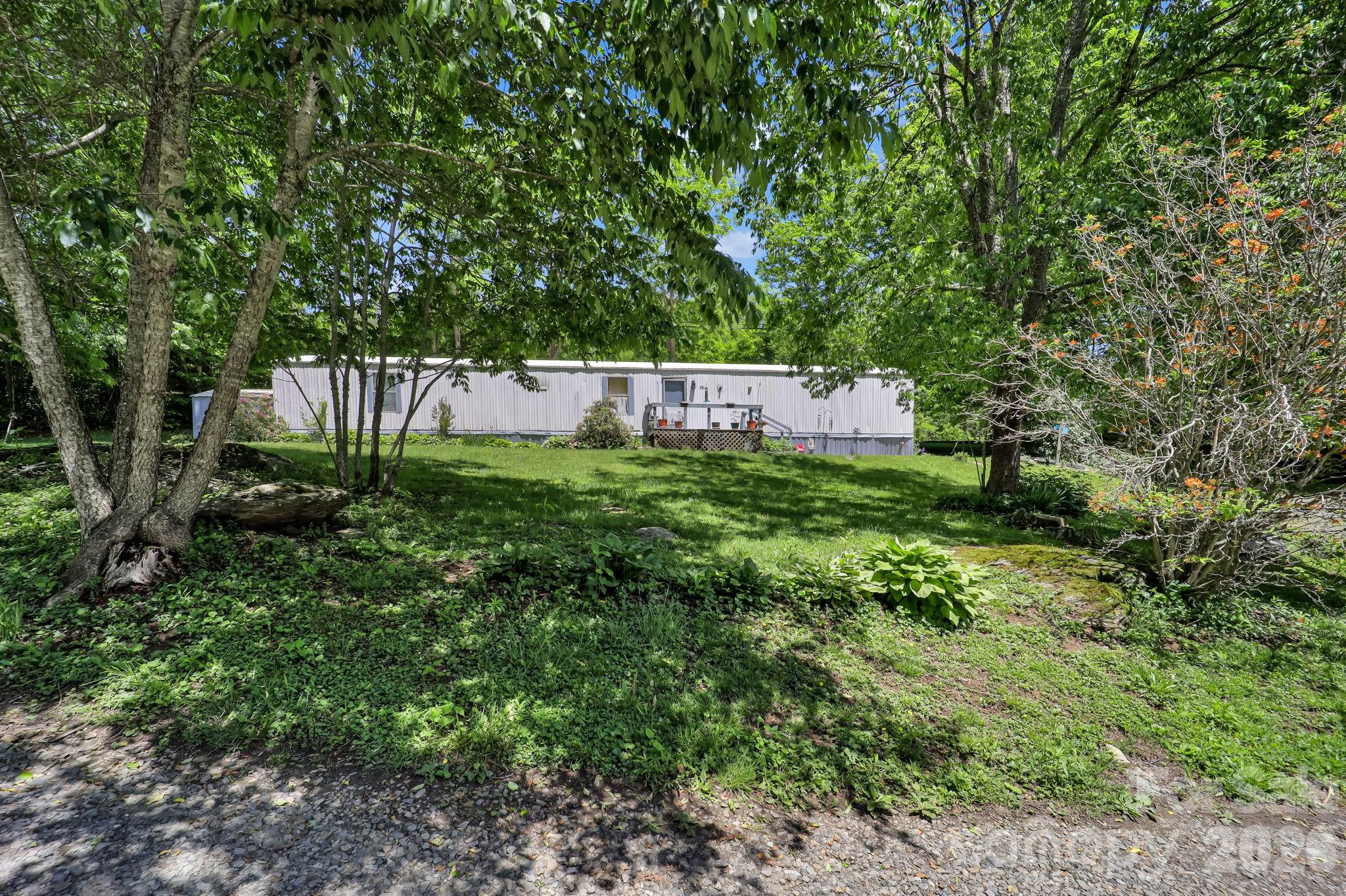 30 Little Rock Road Newland, NC 28657 - Photo 3 of 39