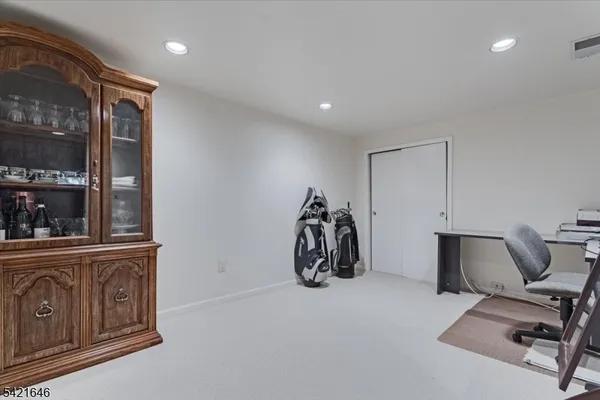 $749,000 | 15 Crossing Drive, Flanders, NJ 07836
