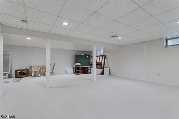 $749,000 | 15 Crossing Drive, Flanders, NJ 07836