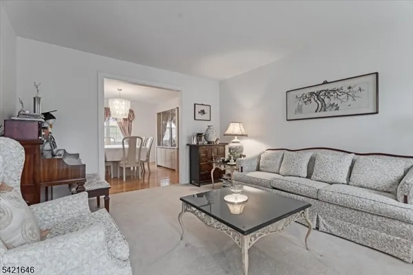 $749,000 | 15 Crossing Drive, Flanders, NJ 07836