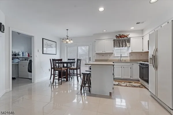 $749,000 | 15 Crossing Drive, Flanders, NJ 07836