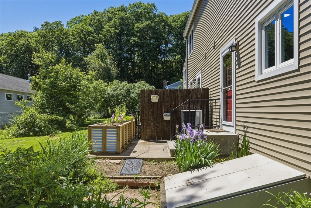 1430 Russell Road, Unit 28 Westfield, MA 01085 - Photo 27 of 27