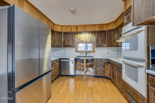 $299,000 | 124 Echo Ridge Road, Erwin, TN 37650